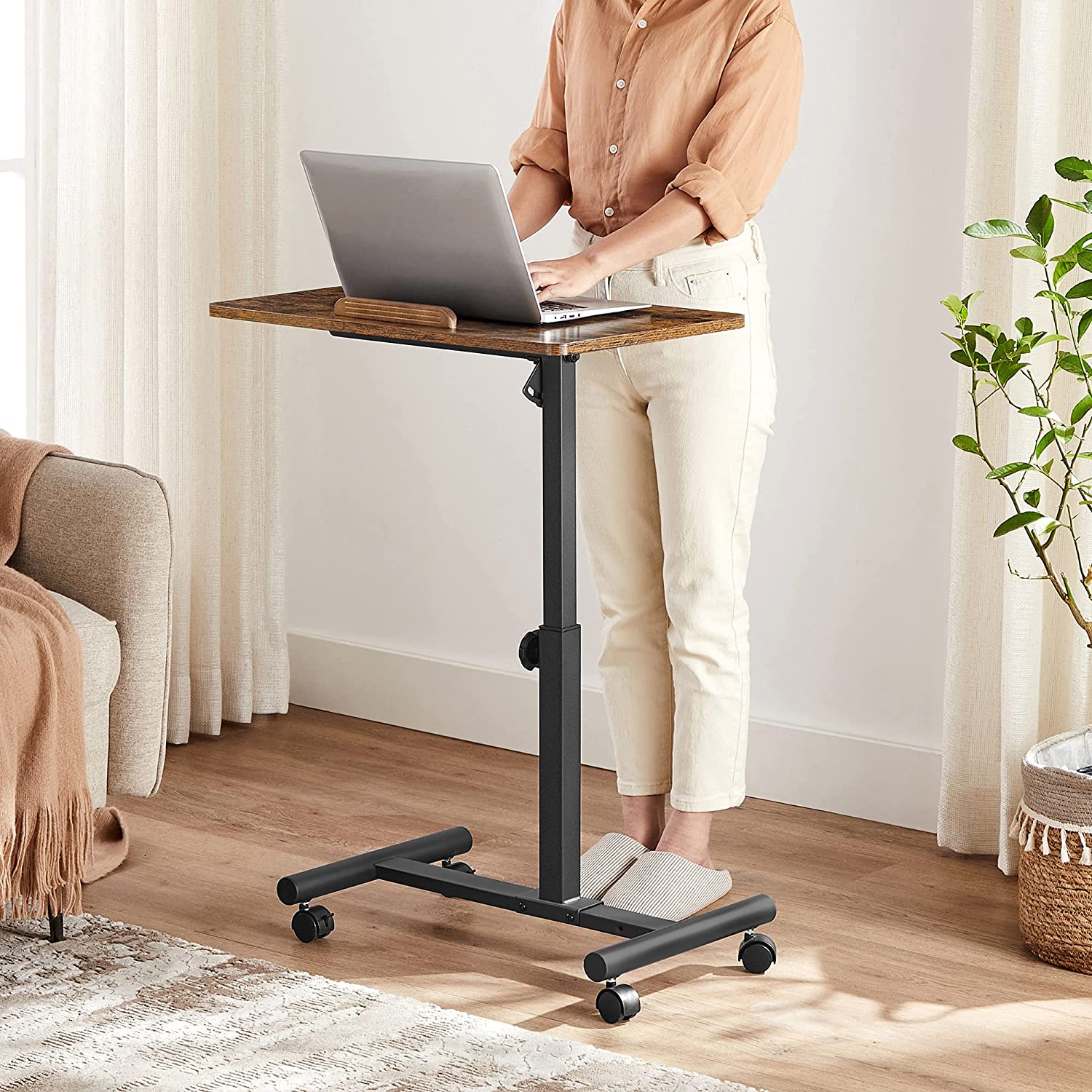 Industrial Laptop Table with Adjustable Tilting Top | VASAGLE