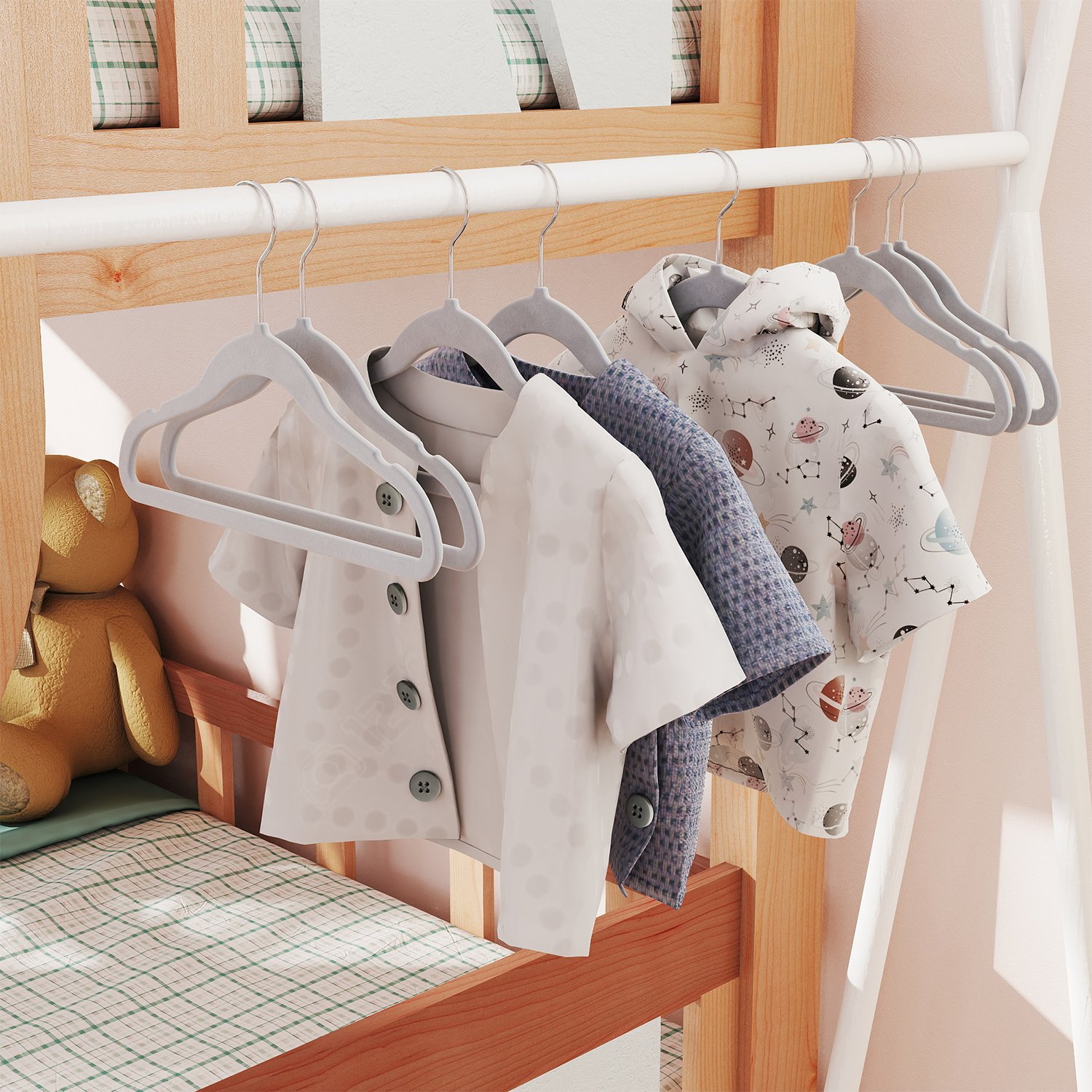 Baby Hangers 30 Pack, Kids Hangers for Closet, 30 x 20.5 cm Baby Hangers 30 Pack, Kids Hangers for Closet, 30 x 20.5 cm