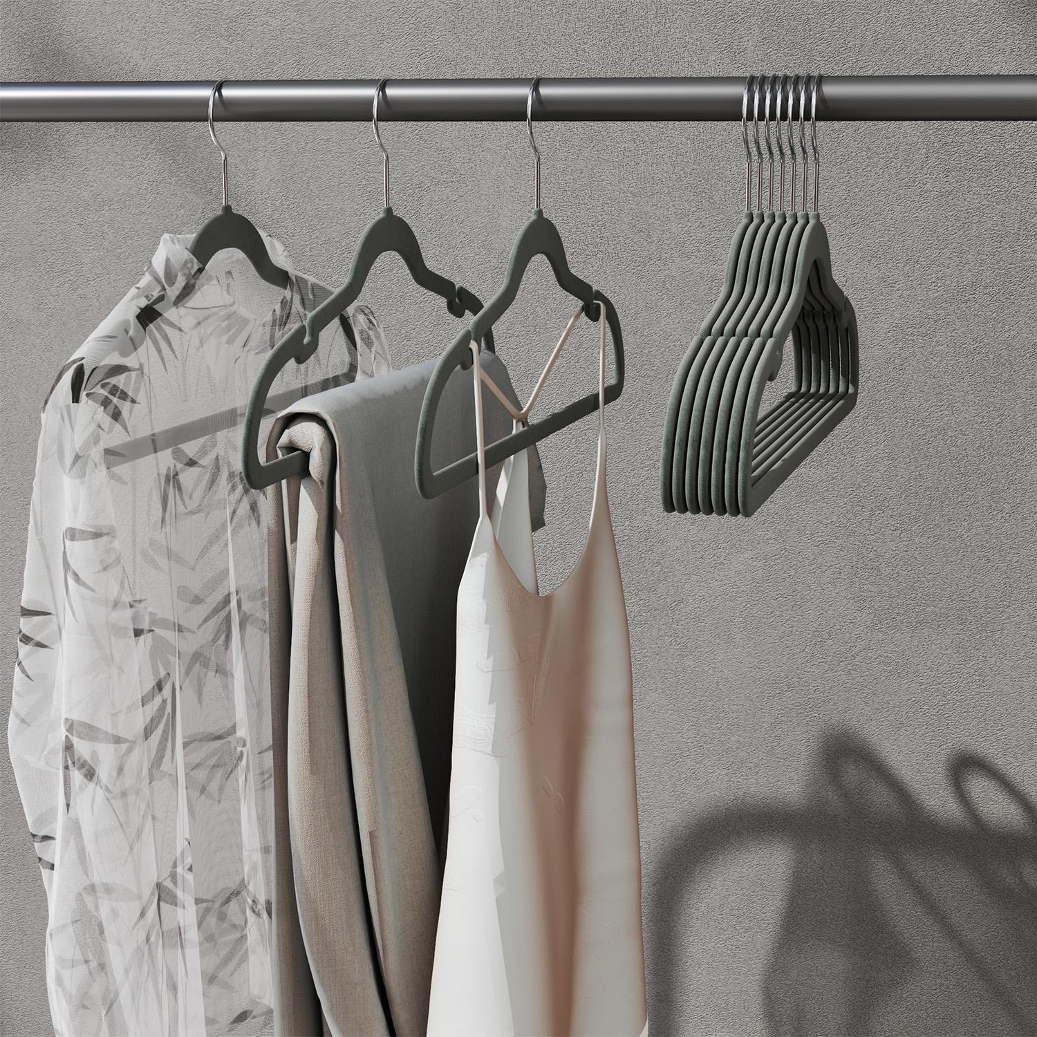 Velvet Hangers 30 Pack, Non-Slip Clothes Hangers, Suit Hangers with Shoulder Notches