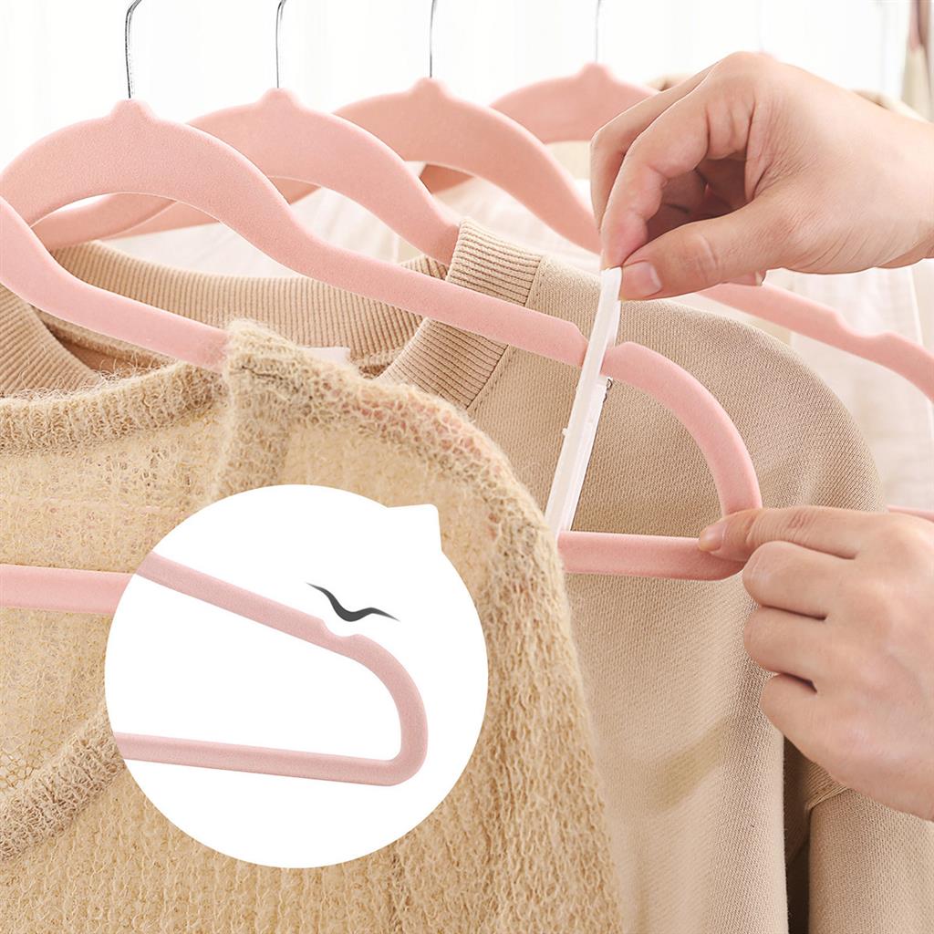 50 Velvet Hangers Set