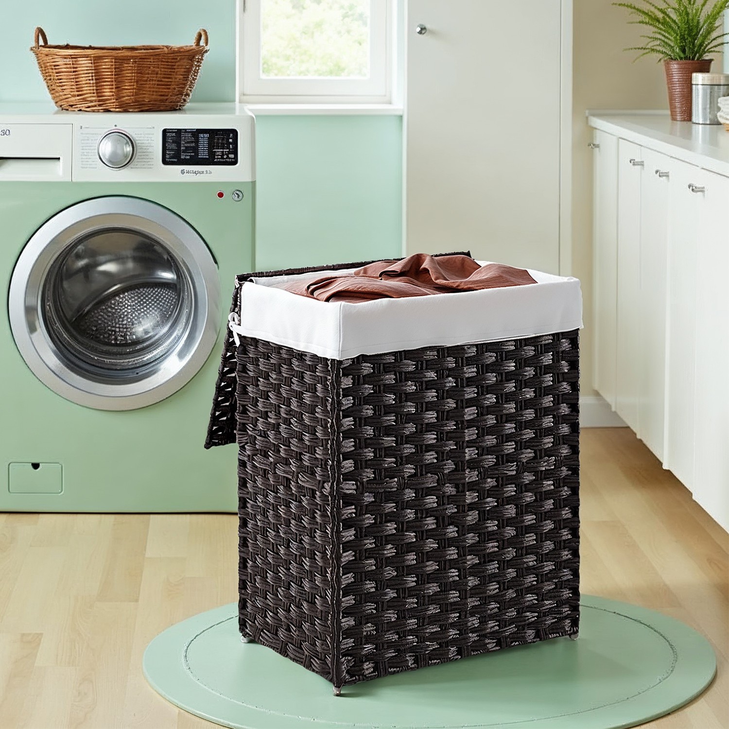 90 L Laundry Basket, Foldable Synthetic Rattan Storage Basket with Lid and Handles 90 L Laundry Basket, Foldable Synthetic Rattan Storage Basket with Lid and Handles